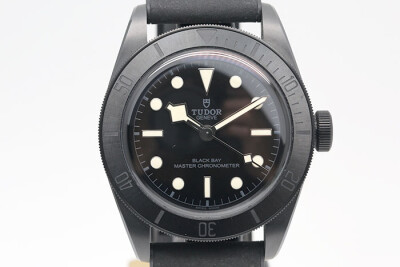 Tudor 帝舵 BLACKBAY 79210CNU 黑色陶瓷錶殼全黑設計 自動上鍊 2022.10保單品像如新 41mm